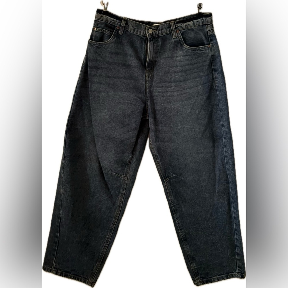 NWOT AERO Mid Rise Barrel Jeans
